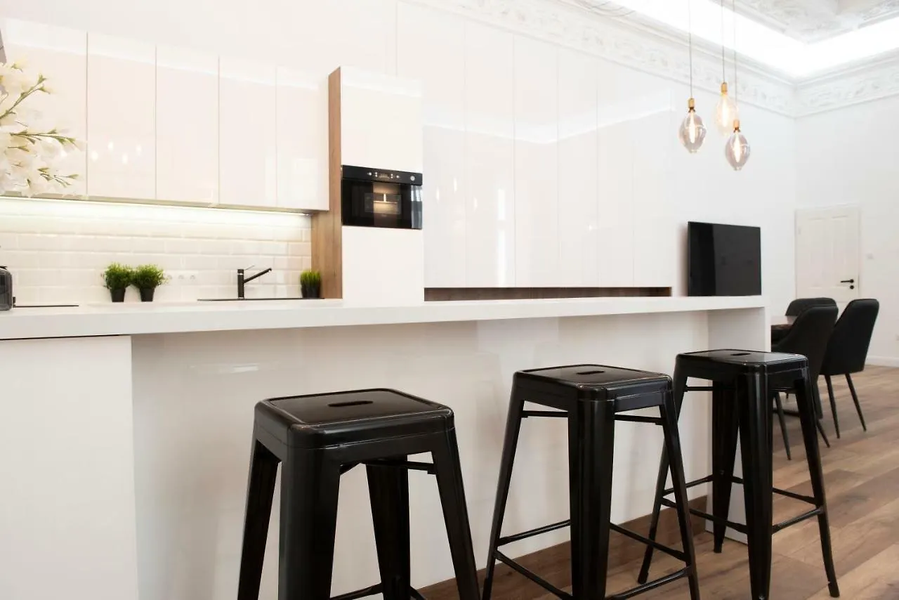 Luxury Apartment by Hi5 - Kálmán Imre Suite Budapest Ungheria